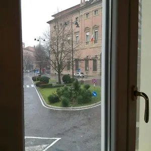 Piazza Maggiore Palace 800 - Bedinbolognacentroh- Гостевой дом
